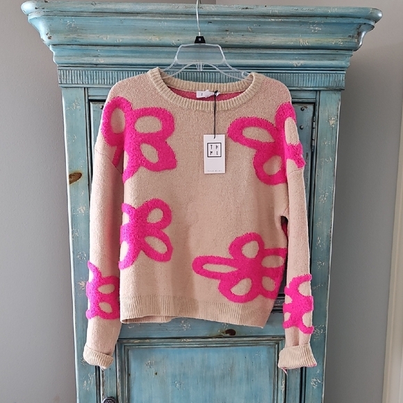 THML Sweaters - NWT THML Tan Pink Floral Patterned Sweater